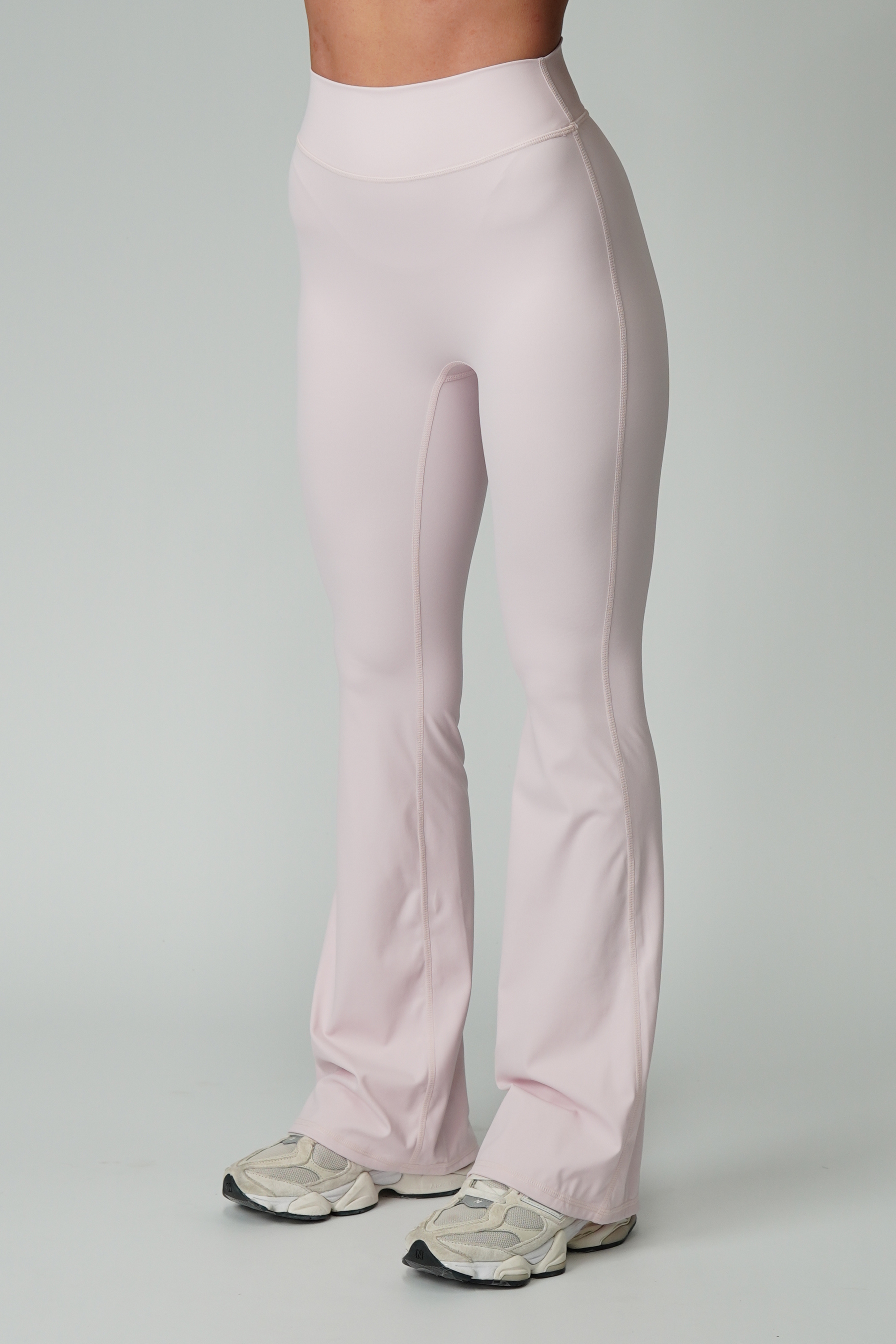 ESSENCE FLARE LEGGINGS - SOFT PINK