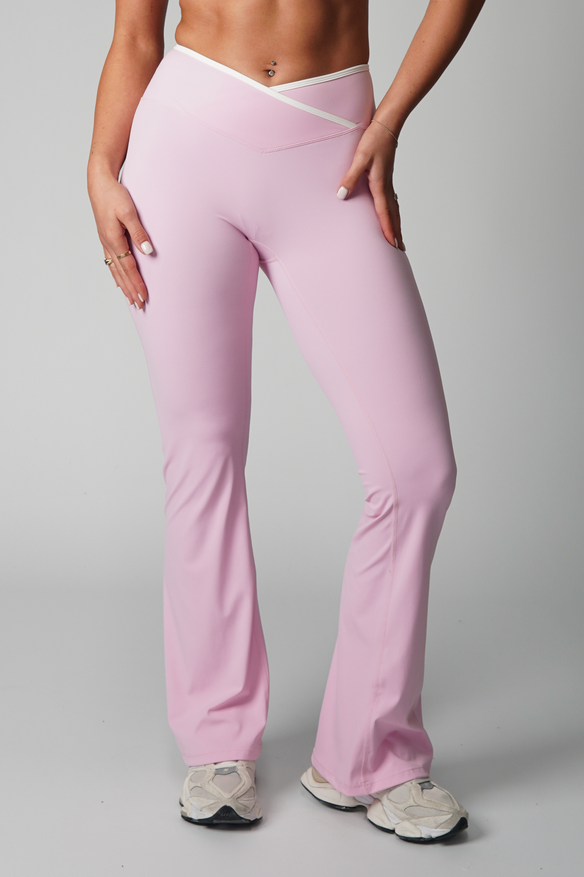 CROSSOVER FLARE LEGGINGS TWO TONE - SOFT PINK