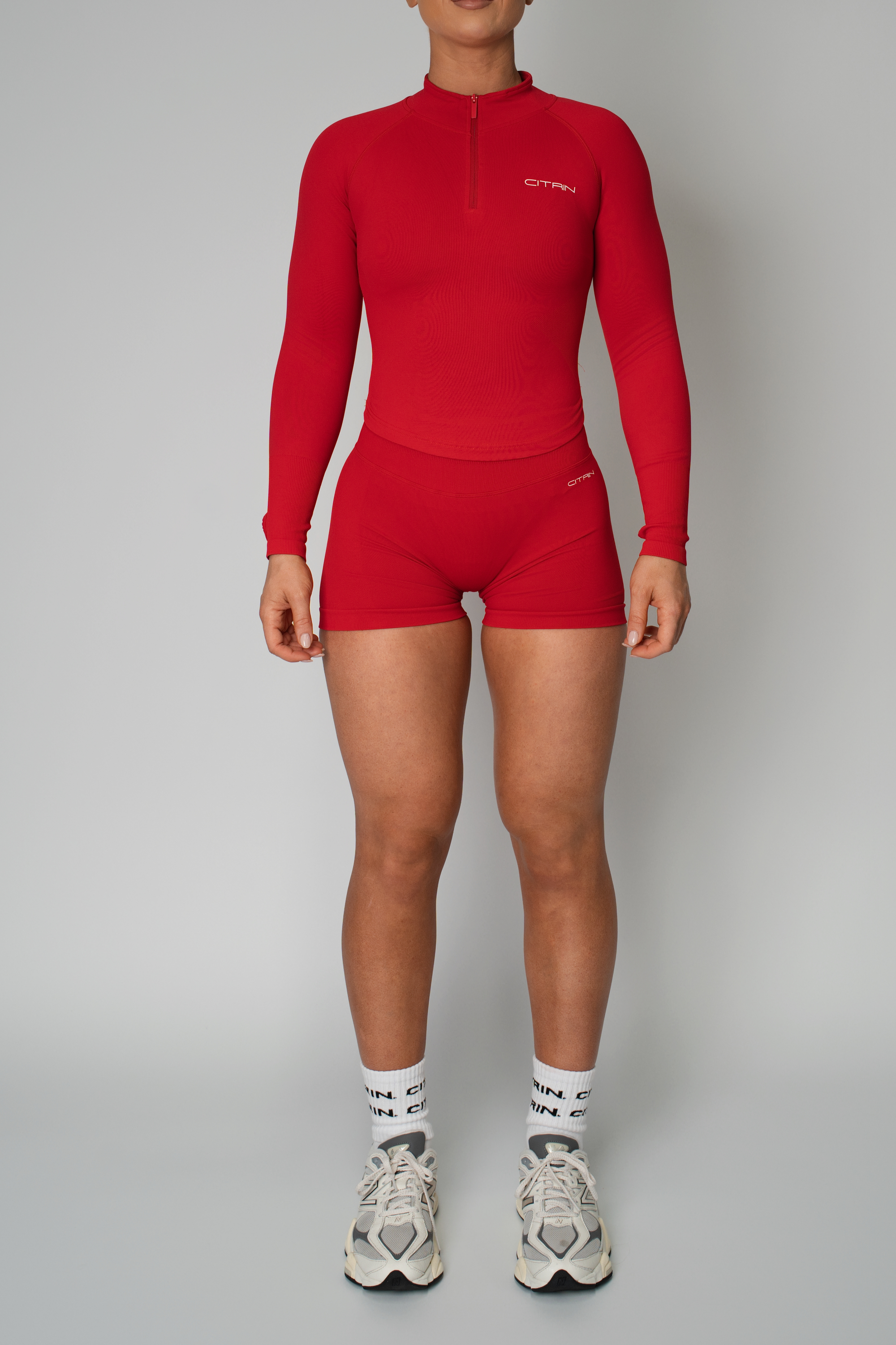 TRUE SHAPE FITTED LONG SLEEVE ZIP - RED