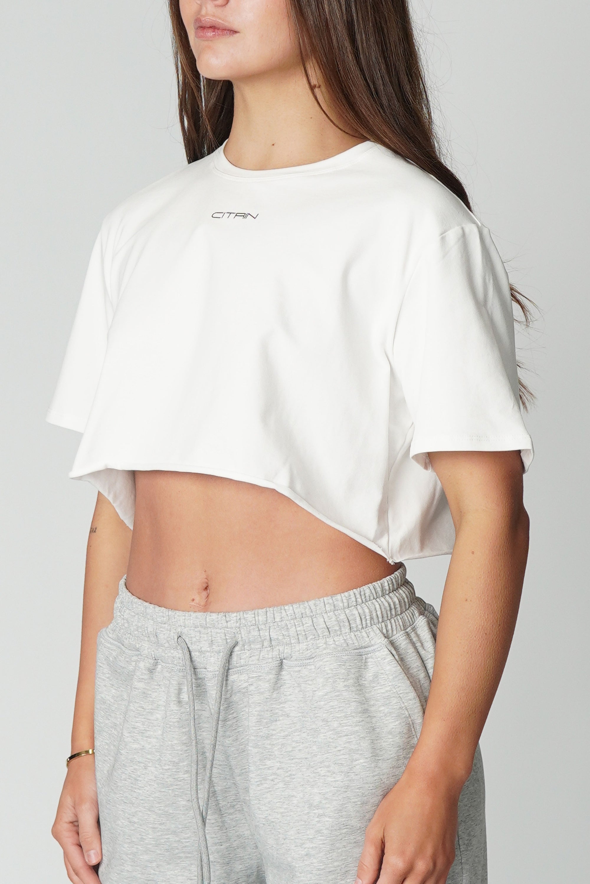 OVERSIZED T-SHIRT EVERYDAY ESSENTIALS - WHITE