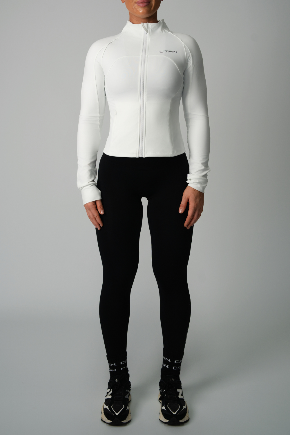 PILATES ESSENCE CONTOUR JACKET - WHITE