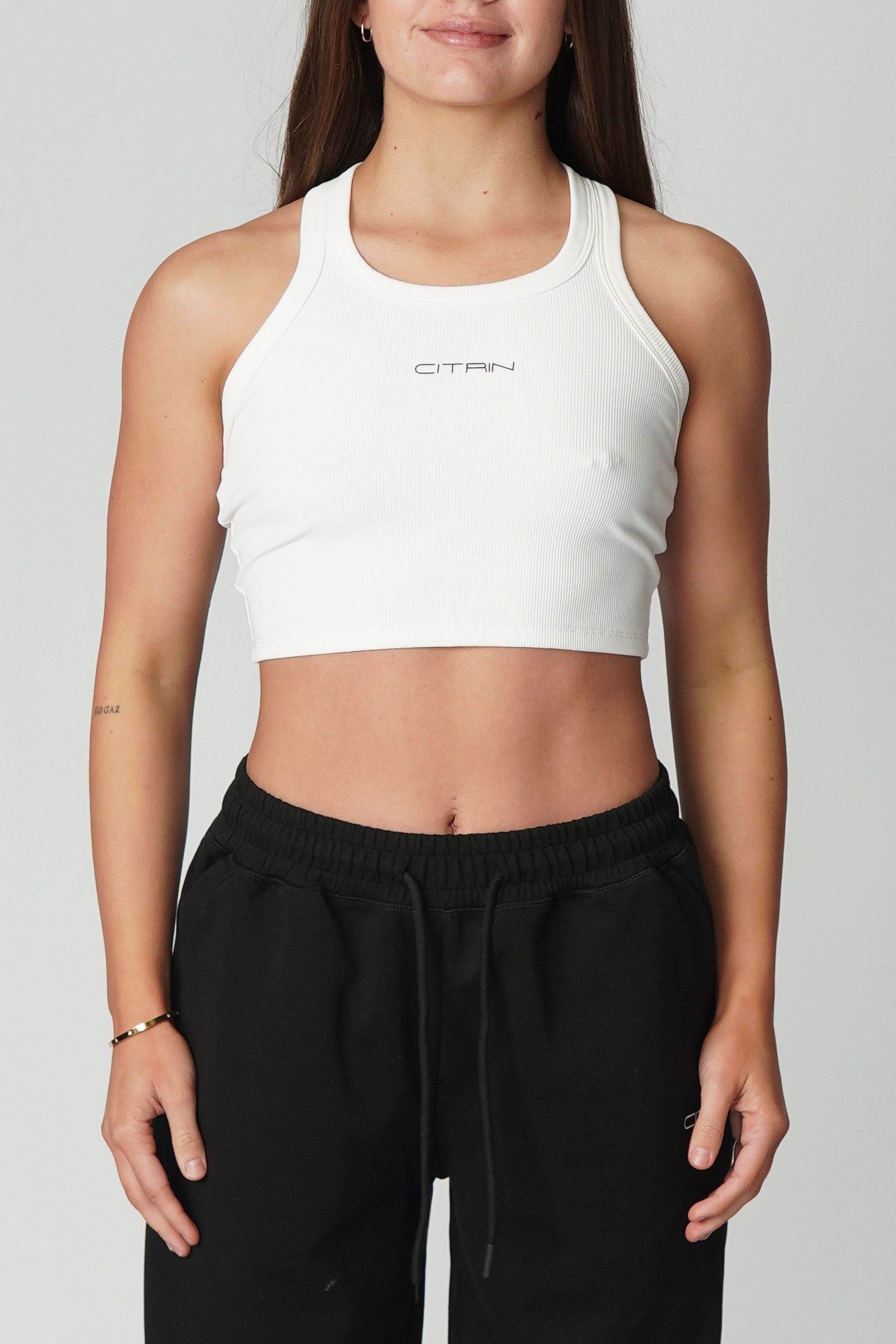 RIBBED CONTOUR CROP EVERYDAY ESSENTIALS - WHITE