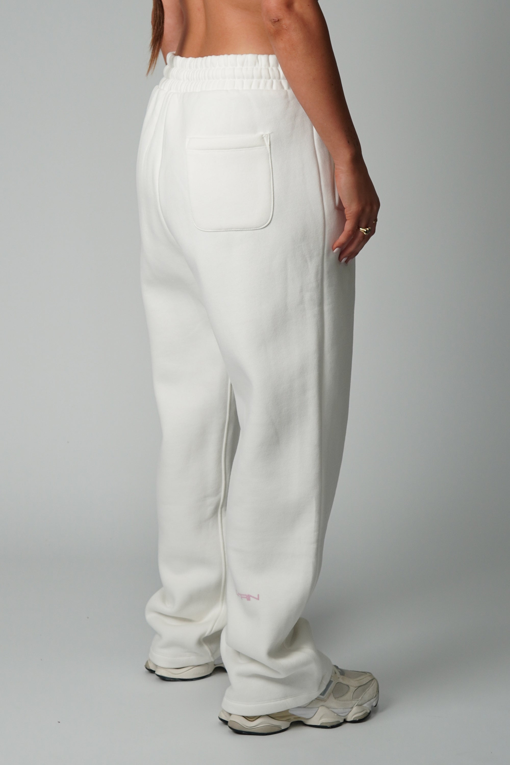 STARGIRL STRAIGHT LEG JOGGER - WHITE