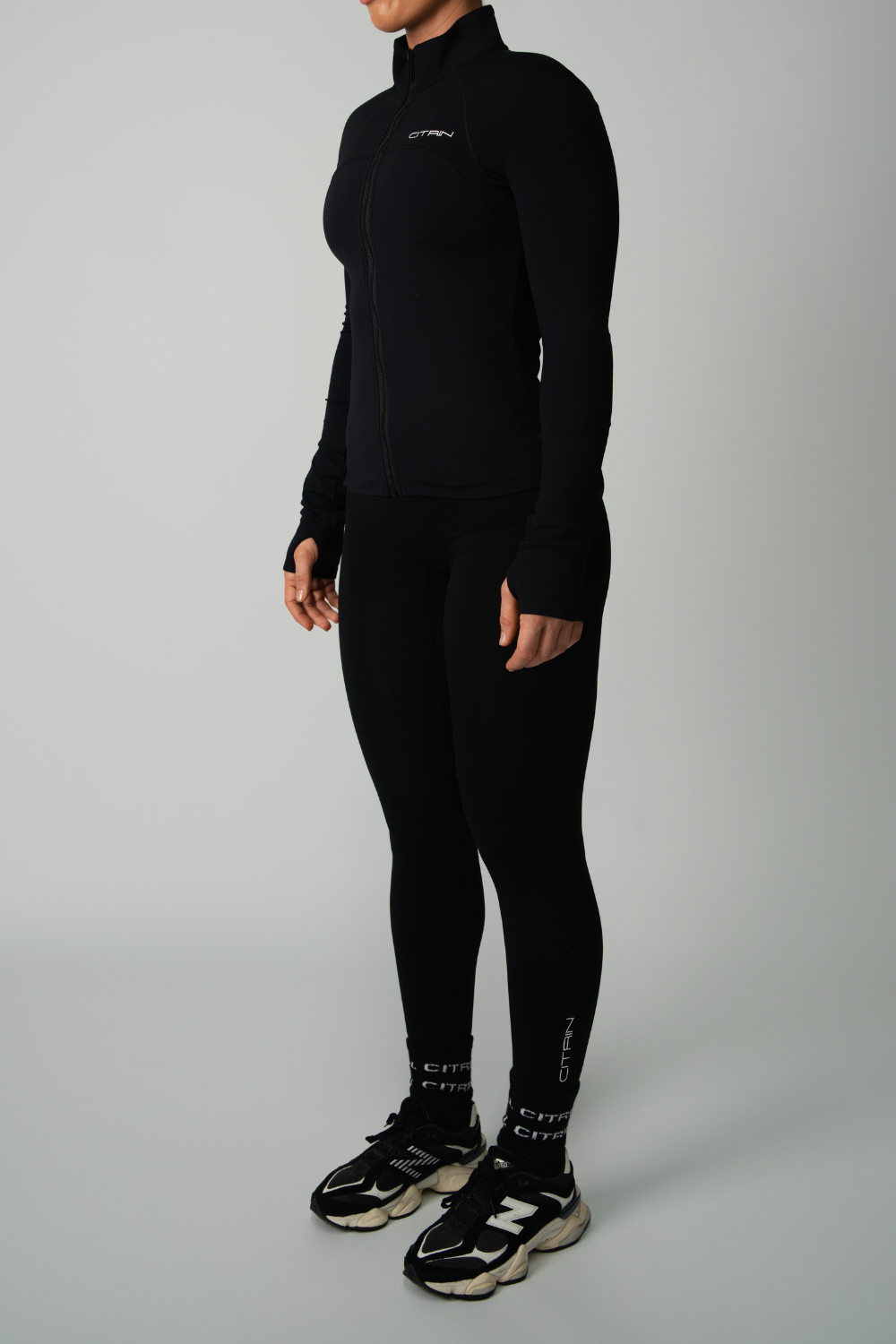 BODY CONTOUR JACKET - BLACK