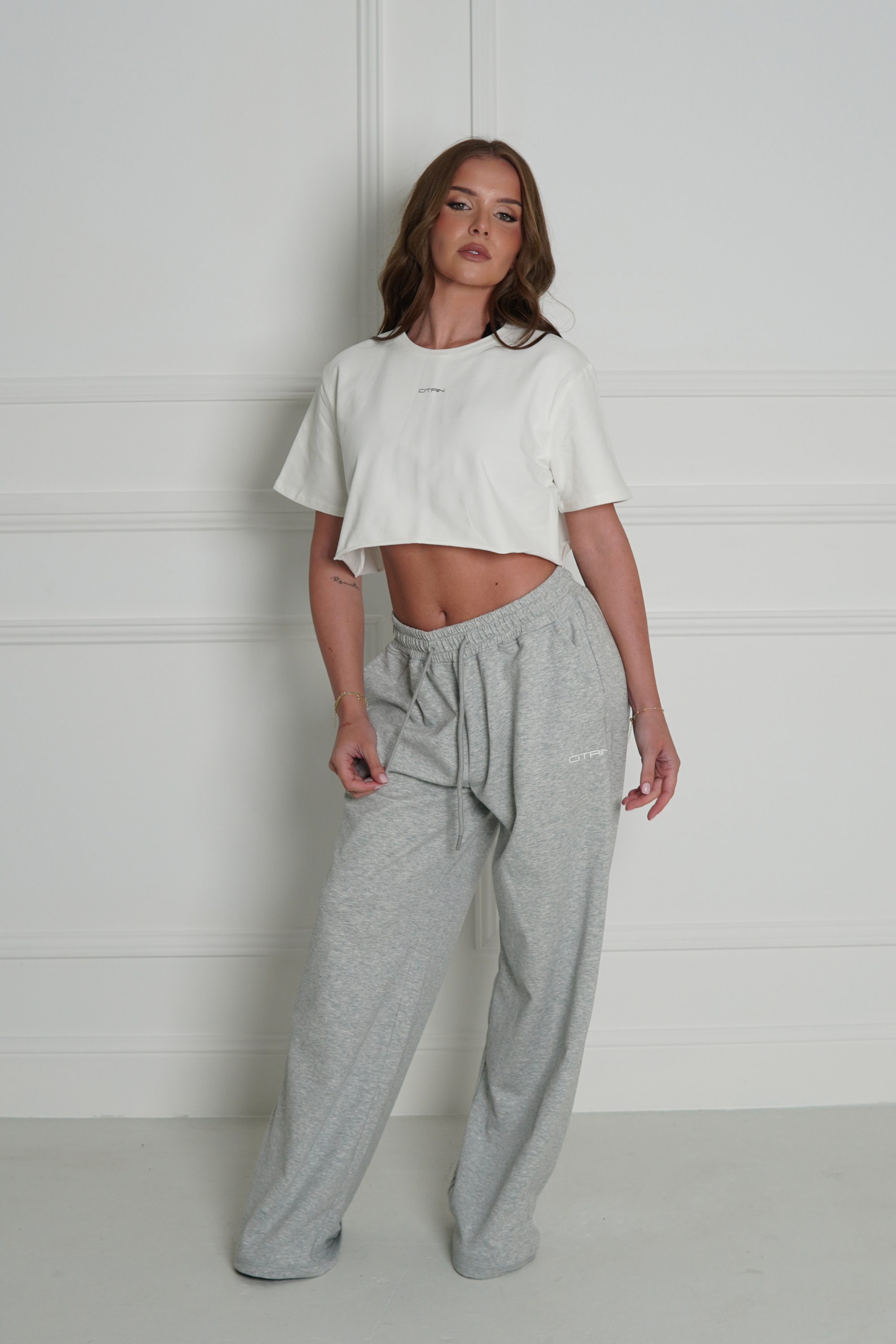 OVERSIZED T-SHIRT EVERYDAY ESSENTIALS - WHITE
