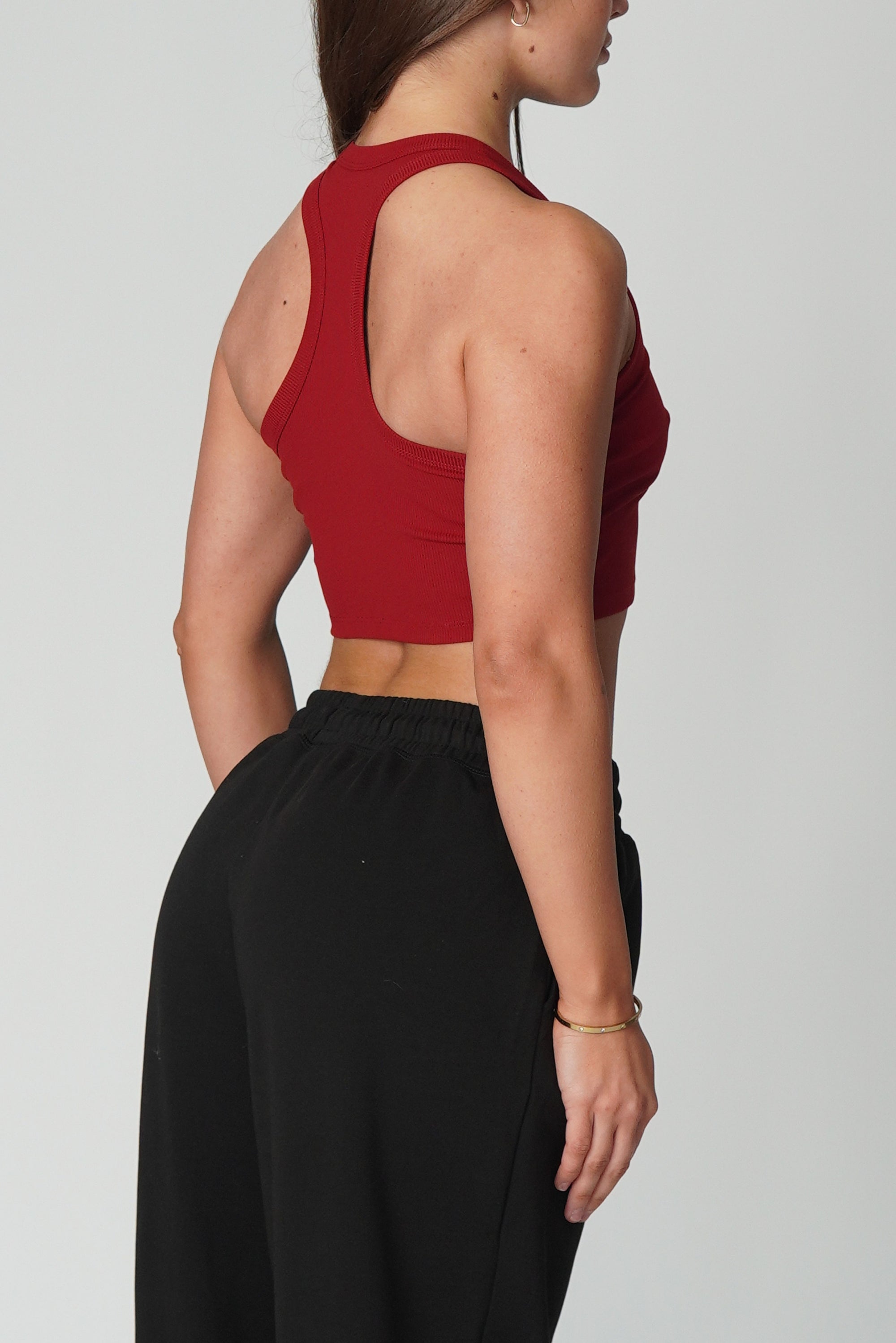 RIBBED CONTOUR CROP EVERYDAY ESSENTIALS - BURGUNDY