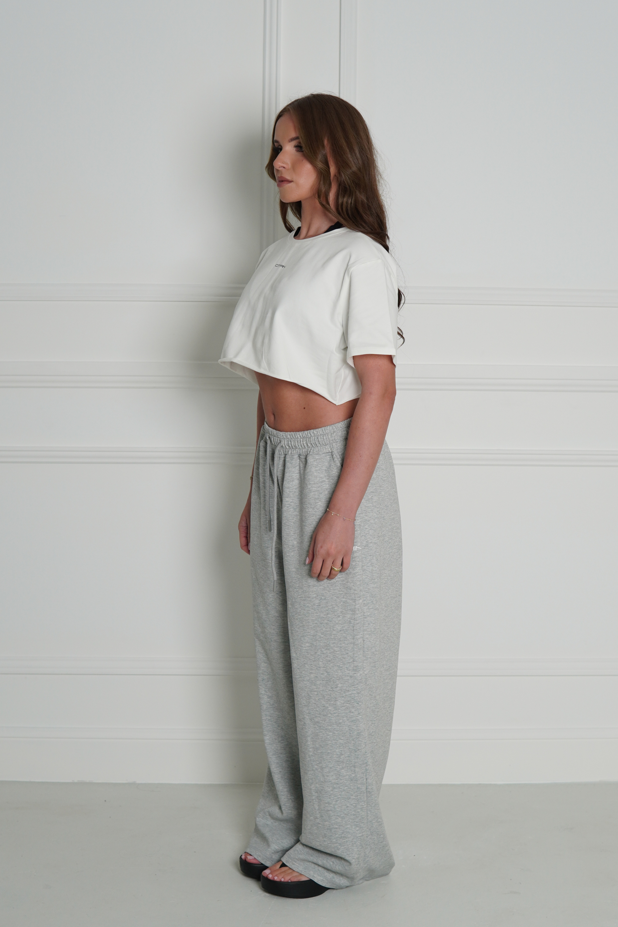 OVERSIZED T-SHIRT EVERYDAY ESSENTIALS - WHITE