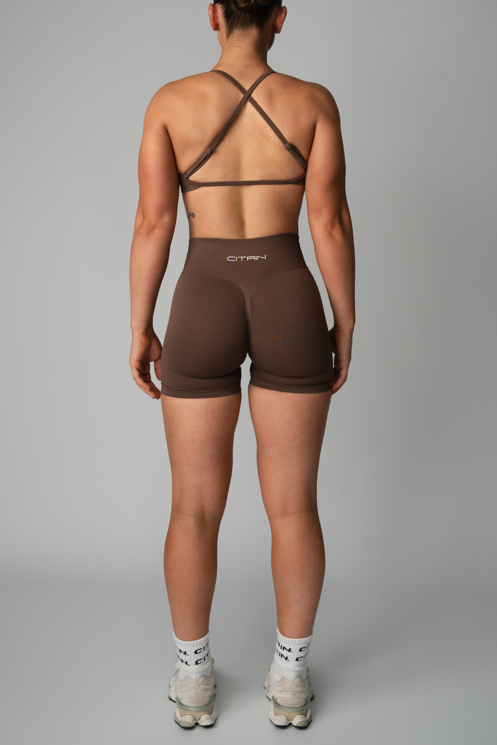 CURVE CONTOUR VOL.3 ADJUSTABLE CROP - COFFEE BROWN