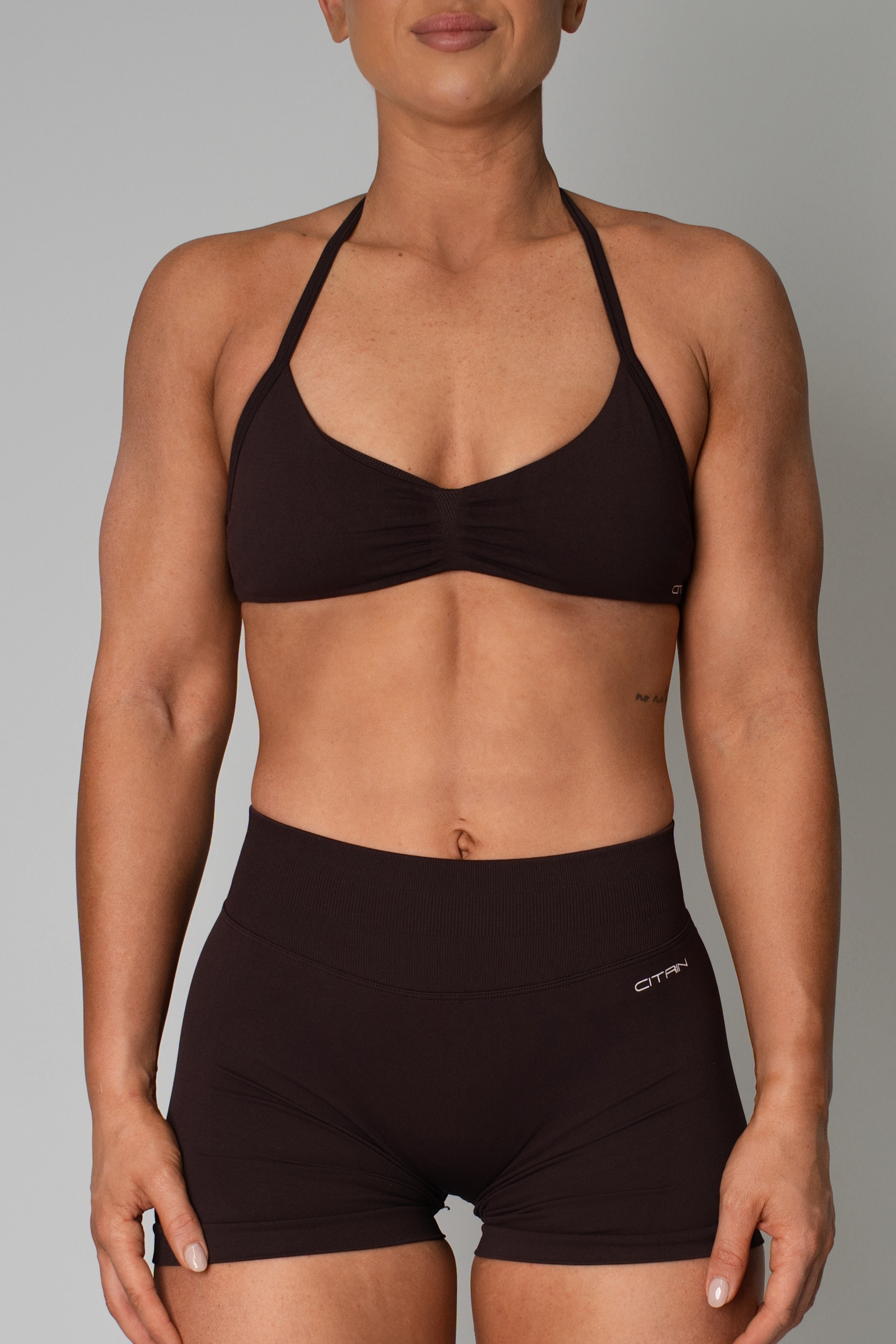TRUE SHAPE MINIMAL RUCHED HALTER CROP - DARK BROWN