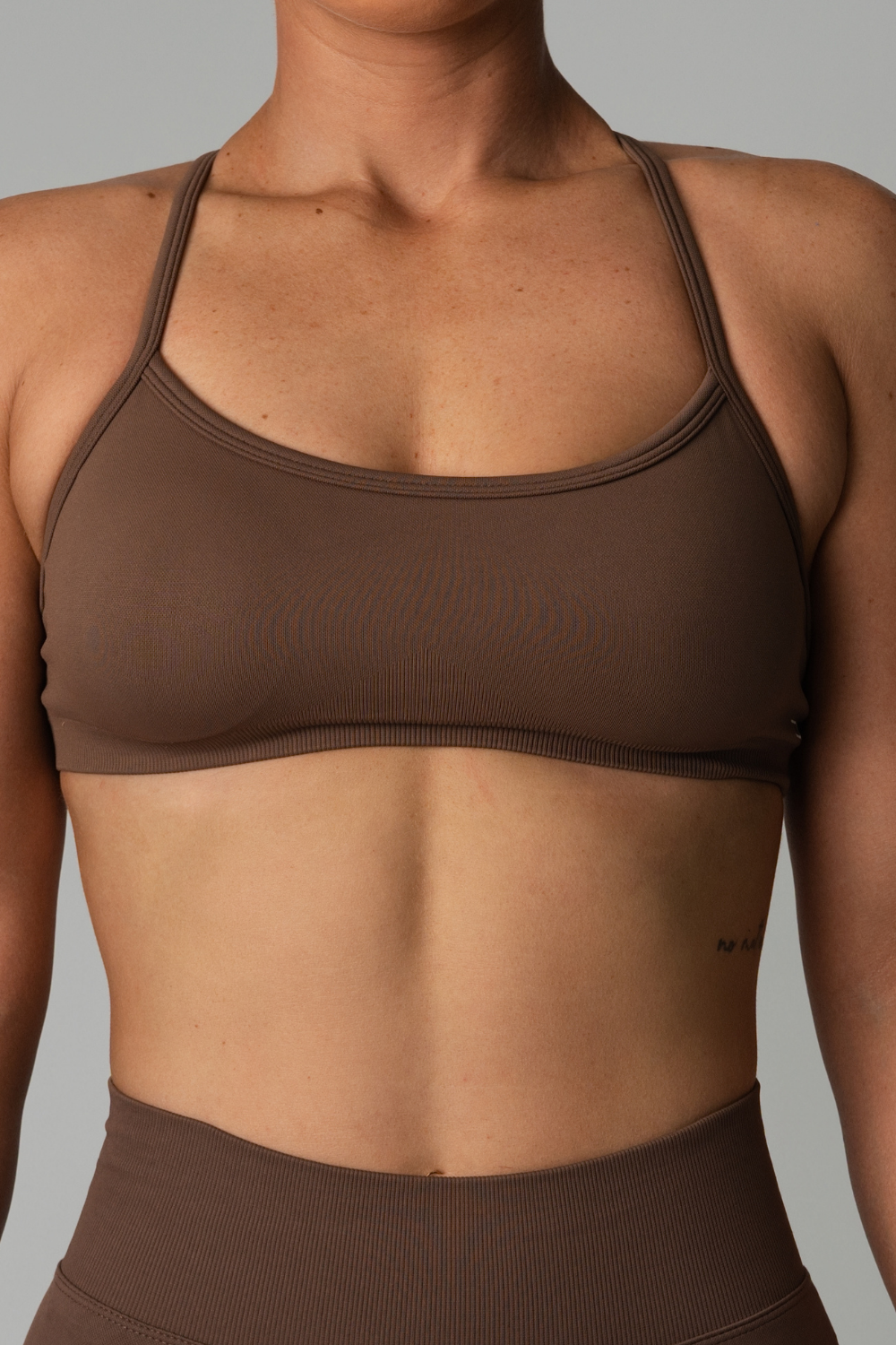 CURVE CONTOUR VOL.3 ADJUSTABLE CROP - COFFEE BROWN