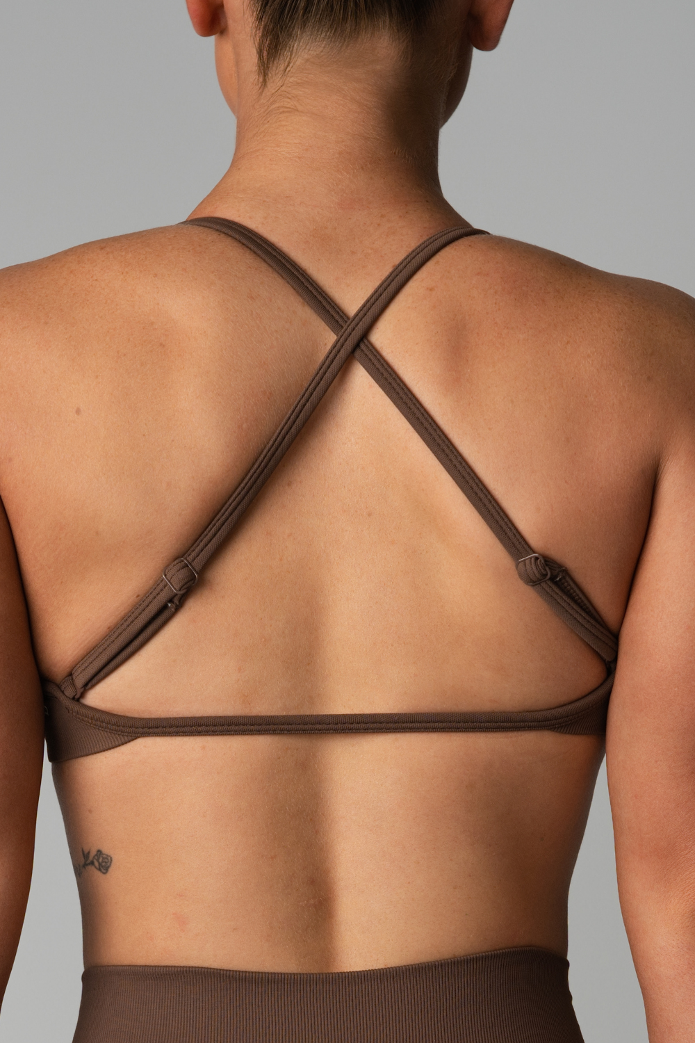 CURVE CONTOUR VOL.3 ADJUSTABLE CROP - COFFEE BROWN