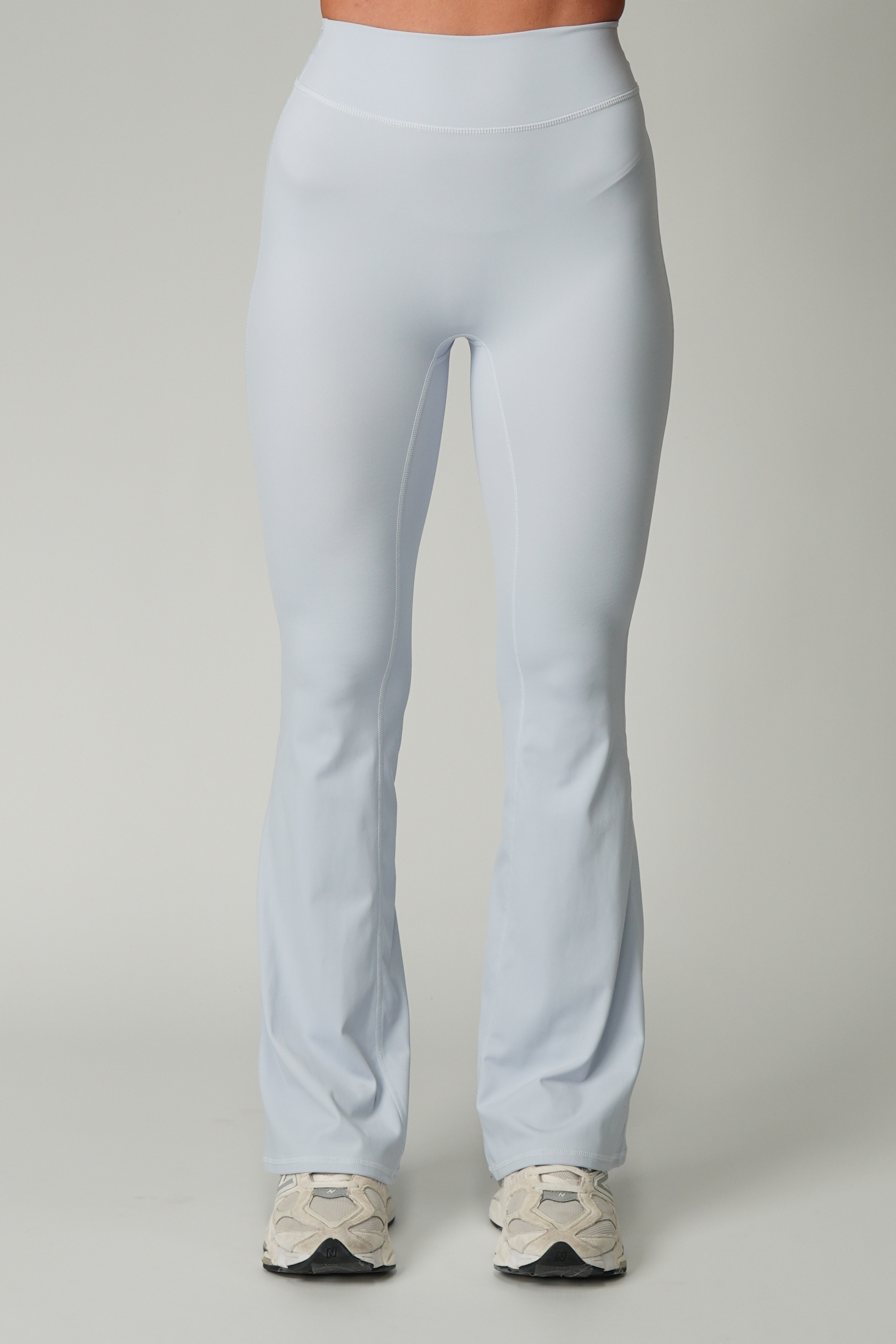 ESSENCE FLARE LEGGINGS - SOFT BLUE
