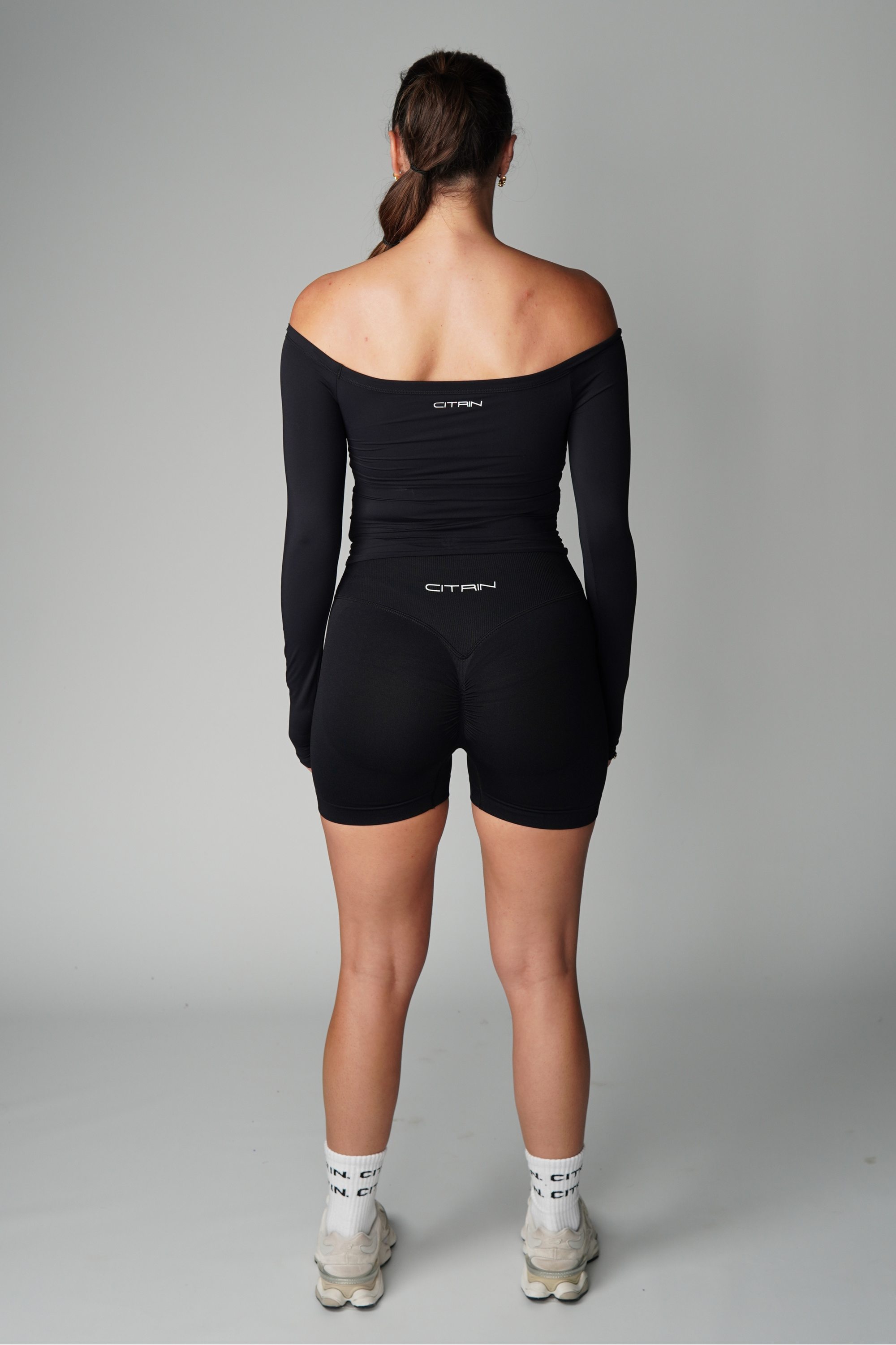 BODYCON OFF SHOULDER LONG SLEEVE TOP - BLACK