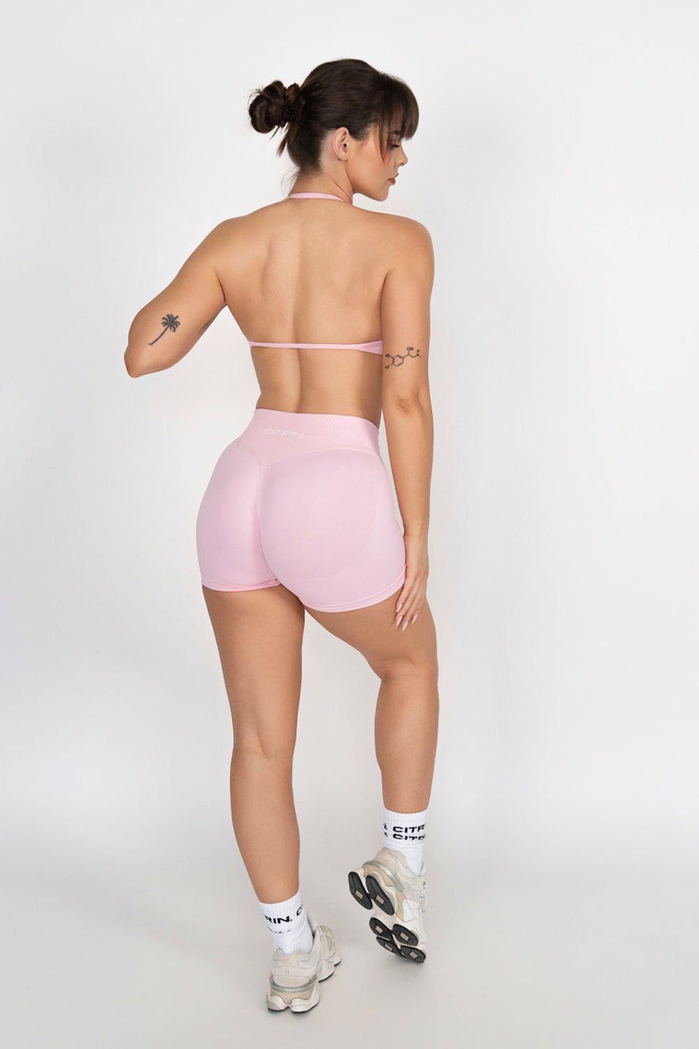 TRUE SHAPE 4.5" SHORT - BABY PINK
