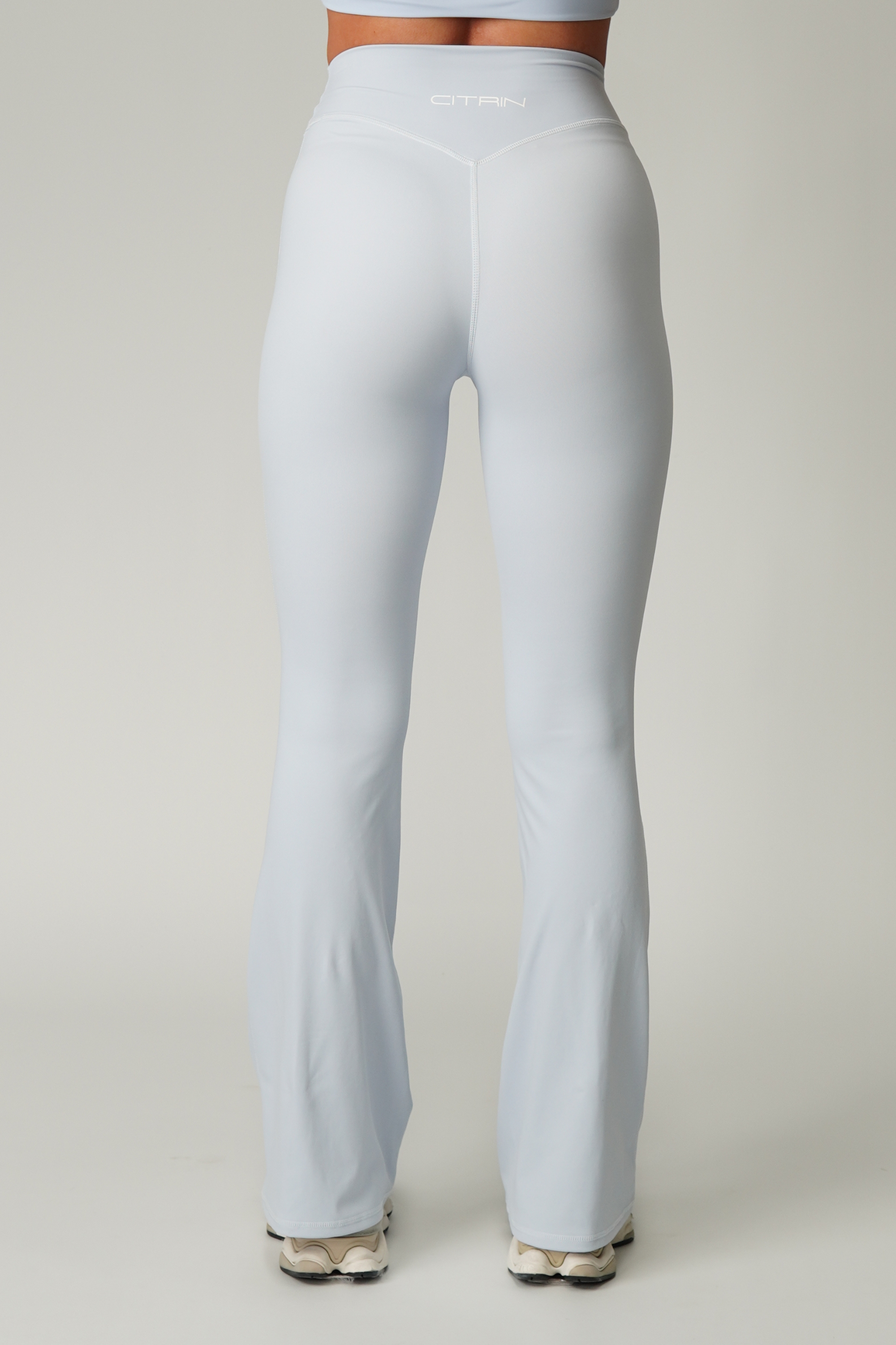 ESSENCE FLARE LEGGINGS - SOFT BLUE
