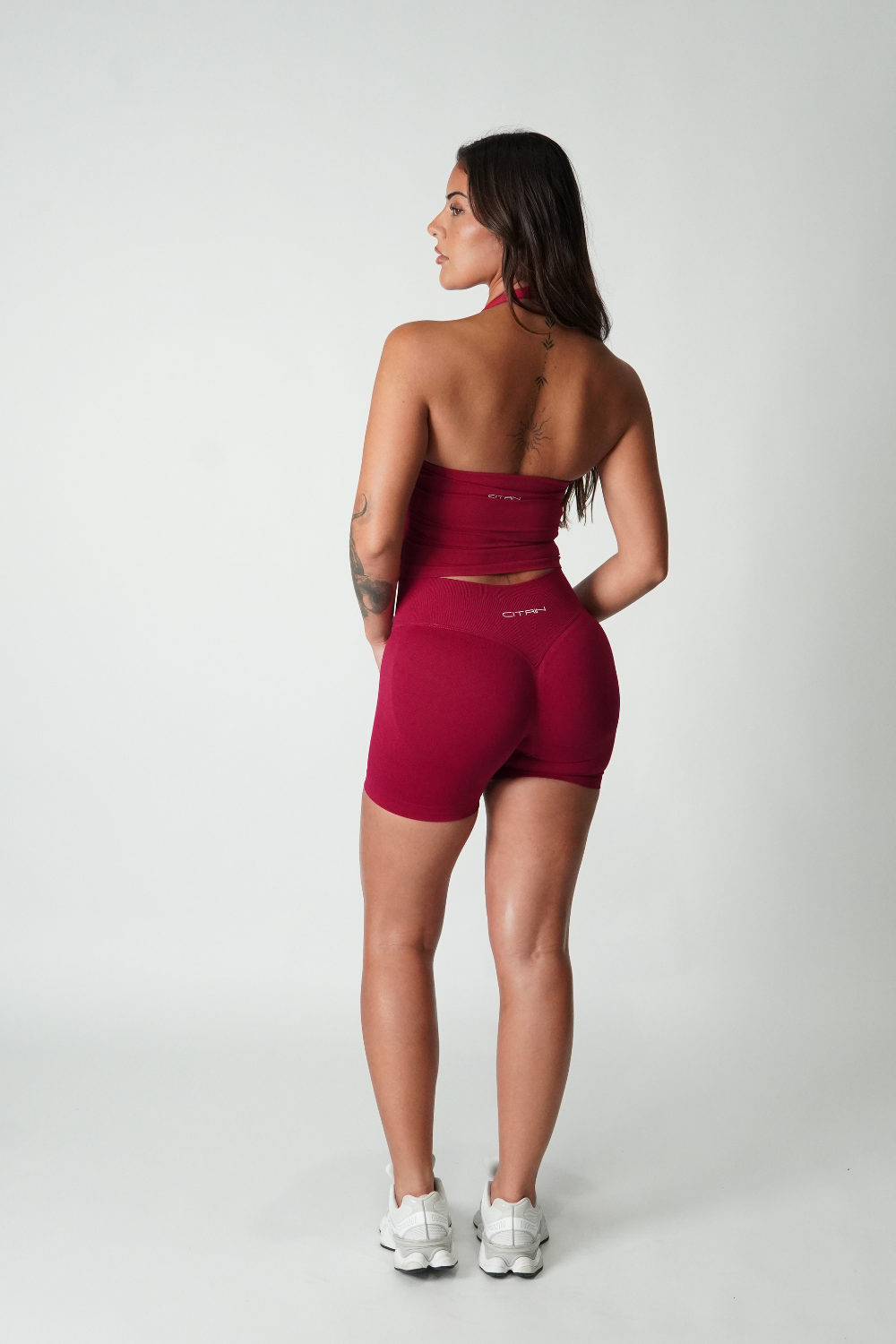 TRUE SHAPE 4.5" SHORT - DARK BERRY