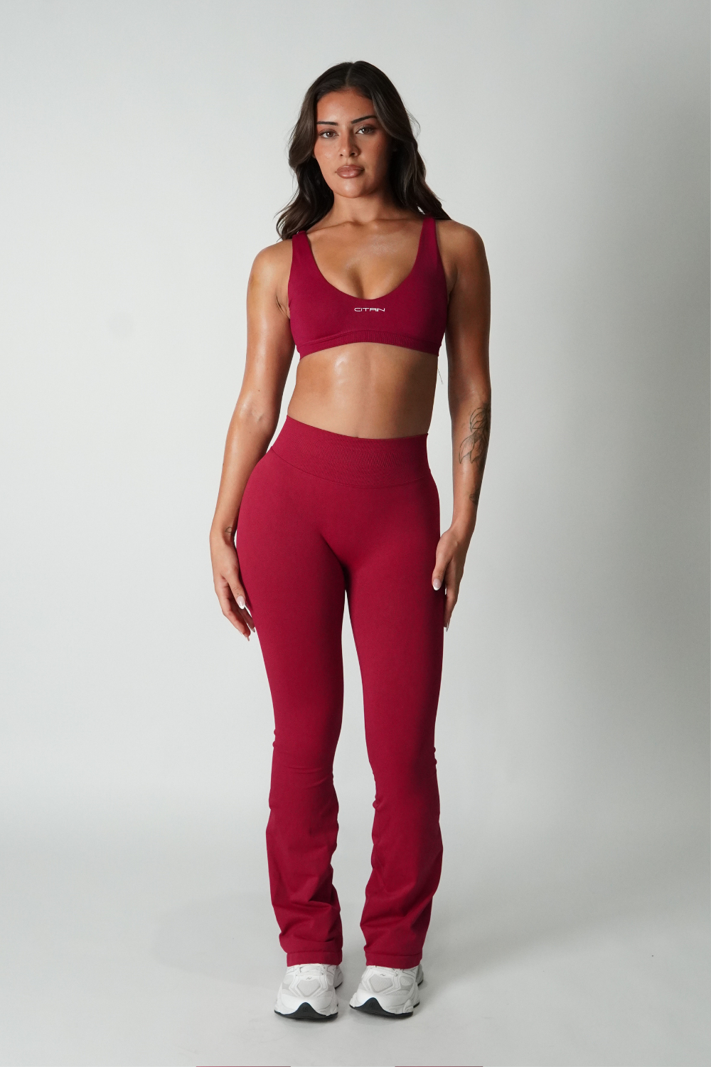 TRUE SHAPE BASIC CROP - DARK BERRY