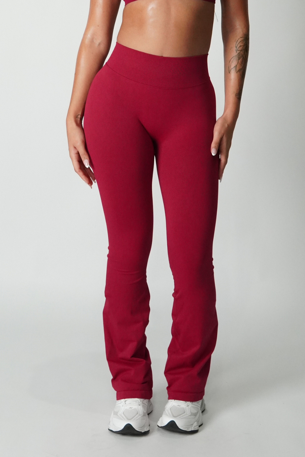 TRUE SHAPE FLARE LEGGINGS - DARK BERRY
