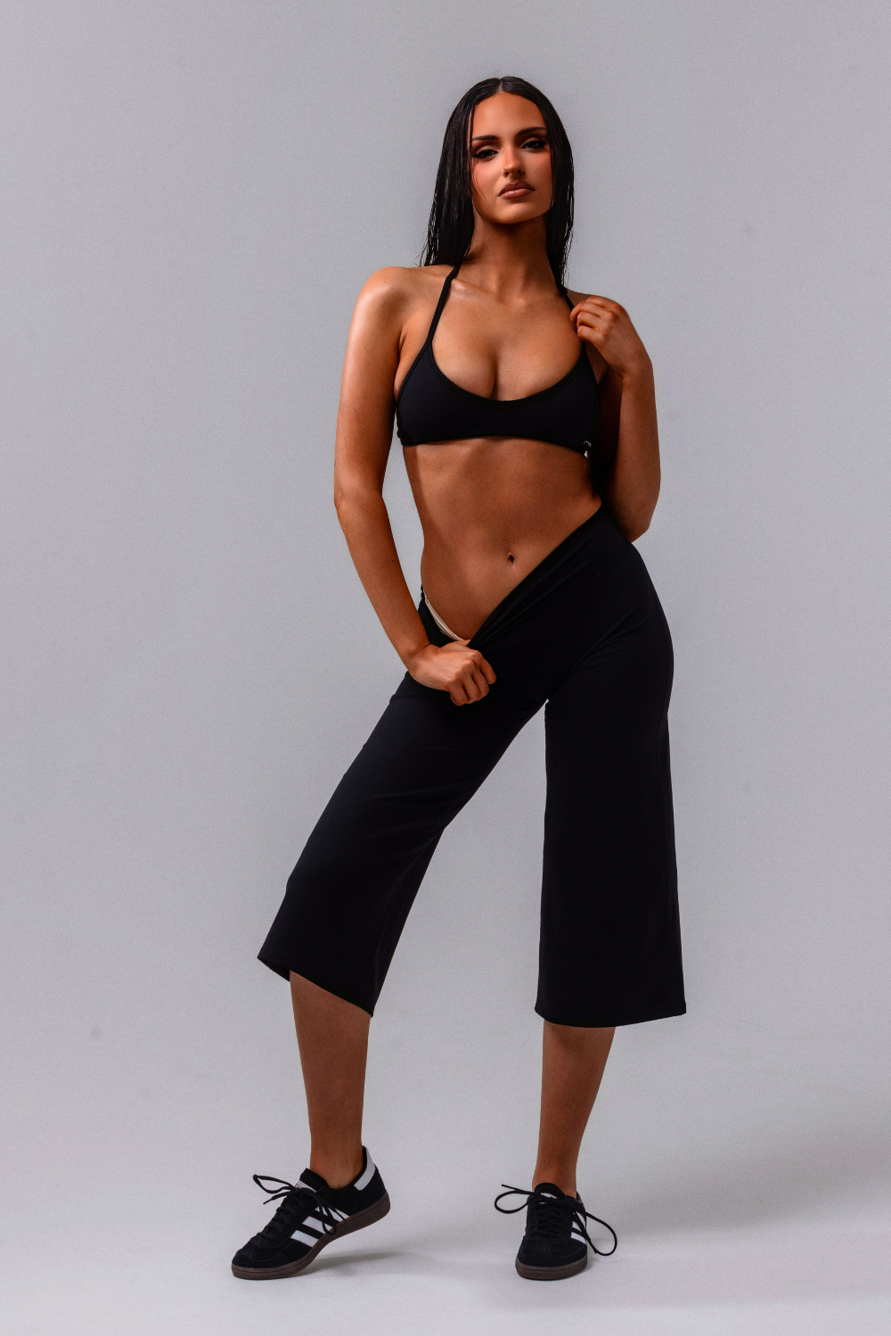 Daily Basis Wide Leg Capri - Black