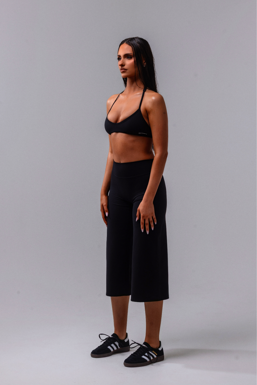 Daily Basis Wide Leg Capri - Black