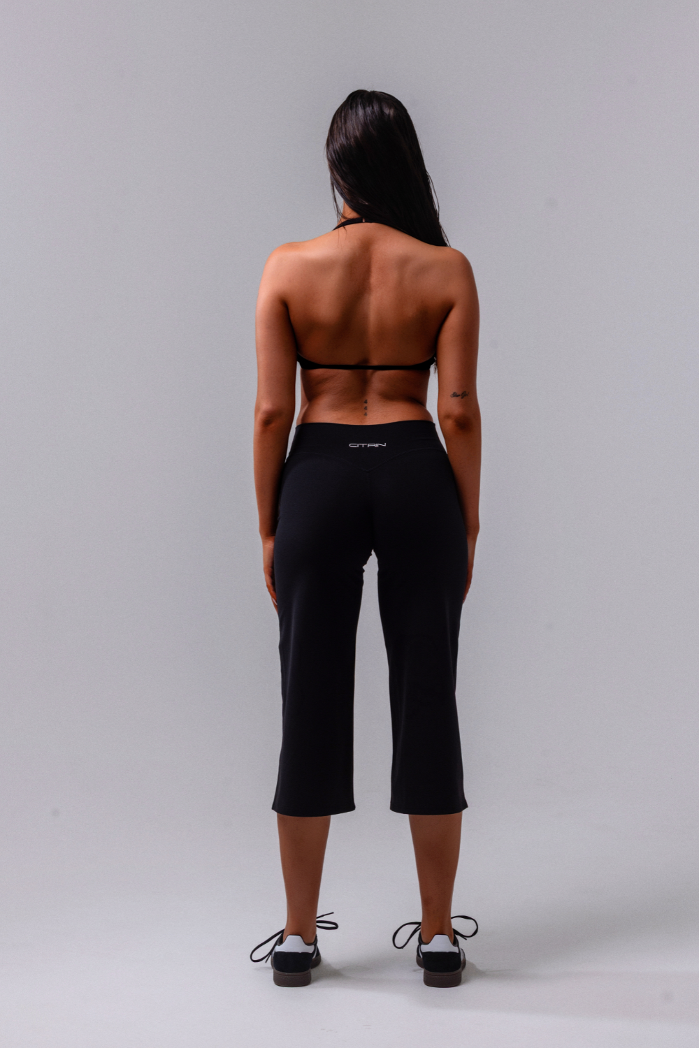 Daily Basis Wide Leg Capri - Black