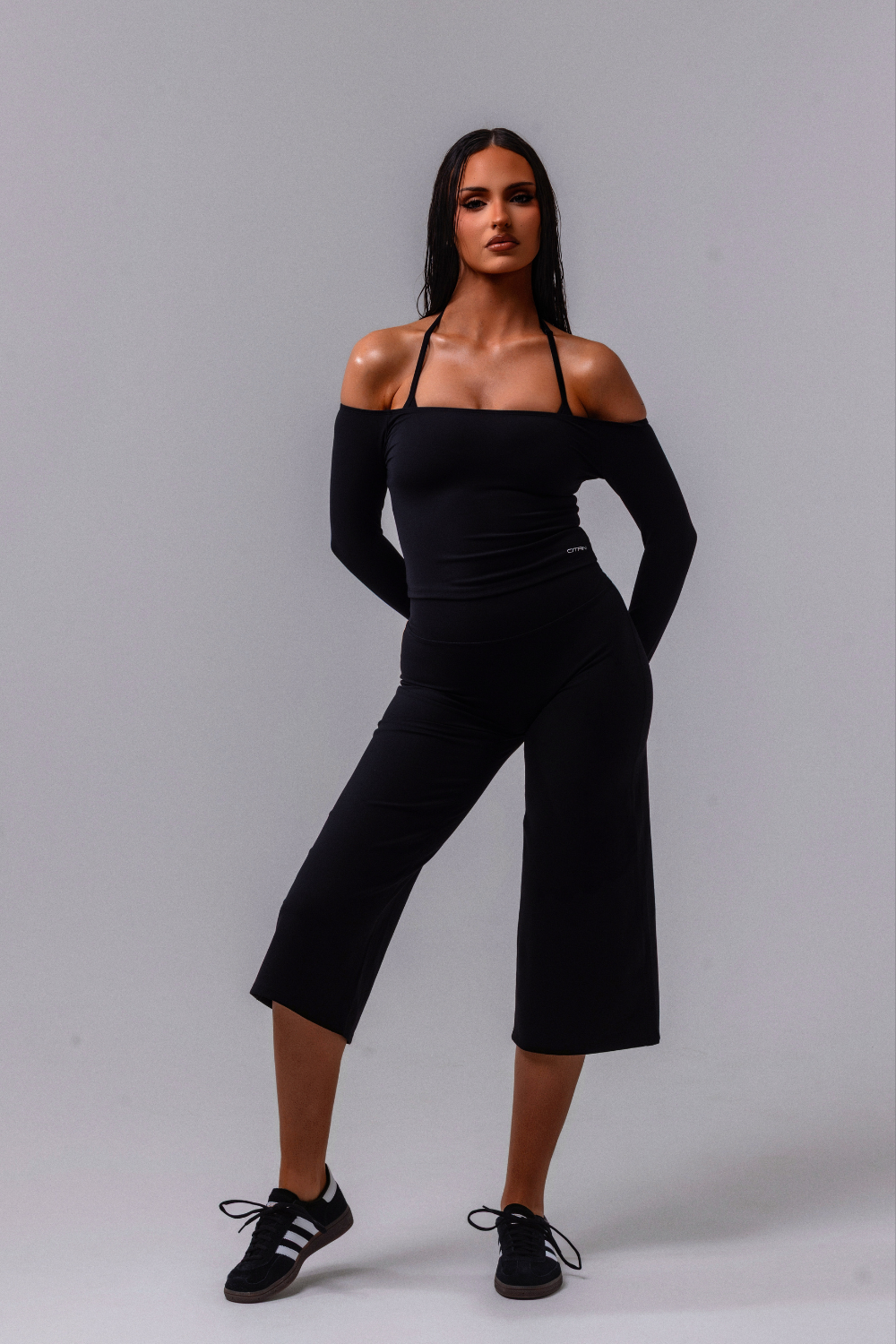 Daily Basis Layering Top - Black