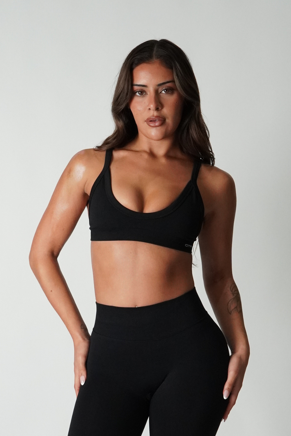 TRUE SHAPE CAMI CROP - BLACK
